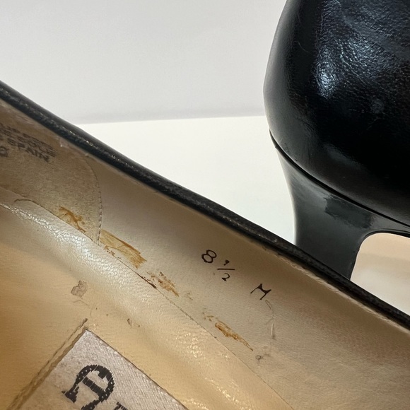 Etienne Aigner Kitten Heel Black Leather Shoes - Picture 8 of 10